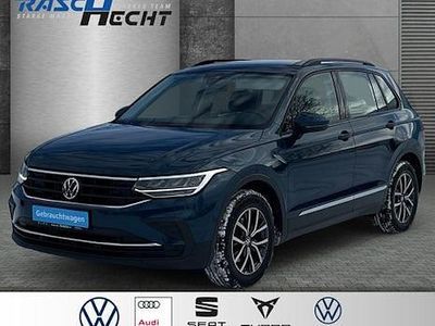 Blau Gebraucht 2023 VW Tiguan Life SUV | 27.790 € (Guter Preis)