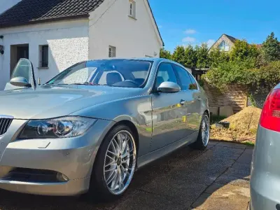 Brugt BMW 325 218 HK (160 kW) 2005 Sølv Sedan