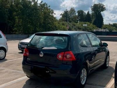 Gebraucht VW Golf V 85 PS (62 kW) 2003 Blau Kleinwagen