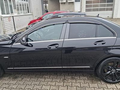 Gebraucht Mercedes C220 Avantgarde 204 PS (150 kW) 2012 Schwarz Limousine