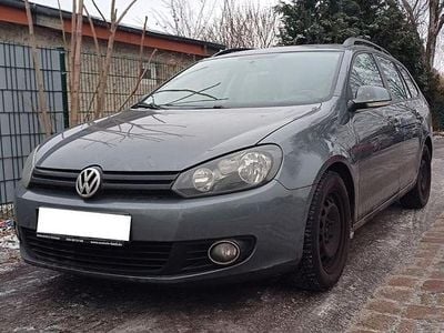 Grau Gebraucht 2011 VW Golf VI Kleinwagen | 3.350 € (Guter Preis)