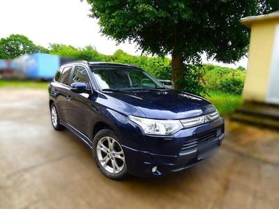 Second-hand Mitsubishi Outlander 150 CP (110 kW) 2013 Albastru SUV