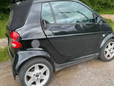 Gebraucht Smart ForTwo Cabrio 46 PS (33 kW) 2001 Schwarz Cabrio