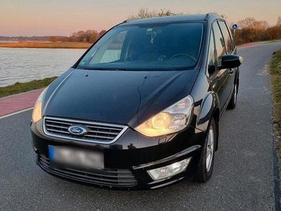 Second-hand Ford Galaxy 140 CP (102 kW) 2010 Negru Monovolum
