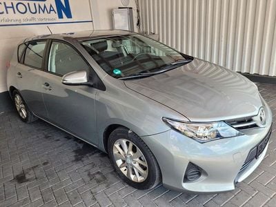 Gebraucht Toyota Auris Cool 99 PS (72 kW) 2012 Silber Limousine