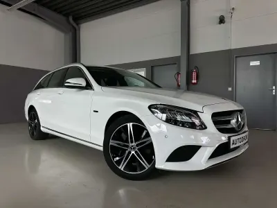 Gebraucht Mercedes C300e Avantgarde 306 PS (225 kW) 2021 Polarweiss Kombi