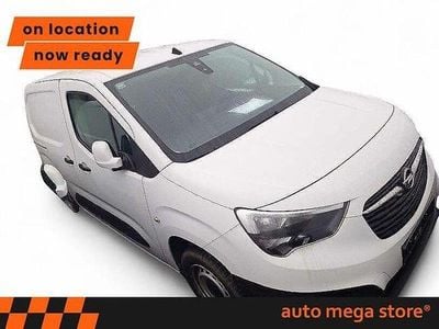 Weiß Gebraucht 2020 Opel Combo Edition Van | 12.046 € (Fairer Preis)