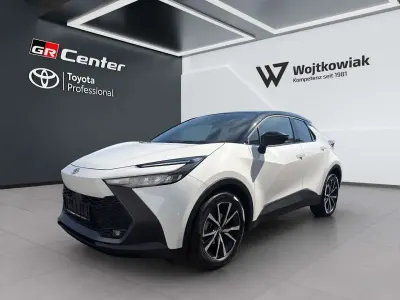 Gebraucht Toyota C-HR 140 PS (102 kW) 2025 Super white / black SUV