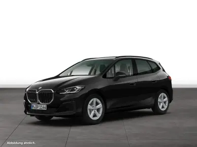Gebraucht BMW 220 Active Tourer Luxury Line 156 PS (114 kW) 2025 Van / Kleinbus