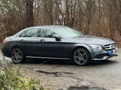 Gebraucht Mercedes C220 Exclusive 170 PS (125 kW) 2015 Grau Limousine