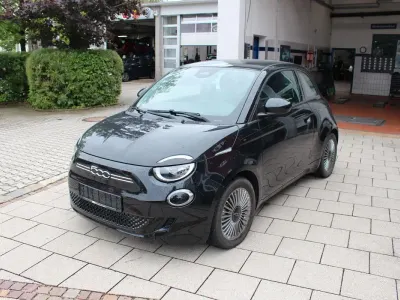 Gebraucht Fiat 500e Icon 69 kW (95 PS) 2023 Schwarz Kleinwagen