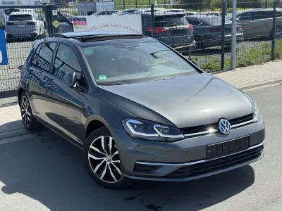 Używany VW Golf VII Sound 150 KM (110 kW) 2017 Szary Sedan/Limuzyna
