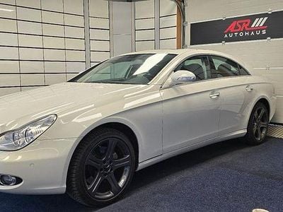Gebraucht Mercedes CLS500 387 PS (284 kW) 2007 Weiß Limousine