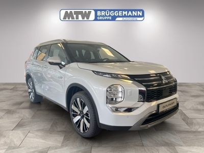 Neu Mitsubishi Outlander P-HEV Intro Edition 306 PS (225 kW) 2025 Weiss SUV