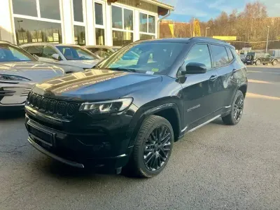 Gebraucht Jeep Compass Altitude 131 PS (96 kW) 2023 Schwarz SUV