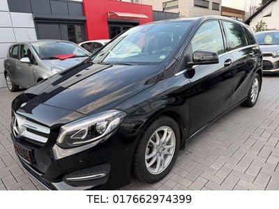 Gebraucht Mercedes B180 AMG line 109 PS (80 kW) 2015 Schwarz Van / Kleinbus