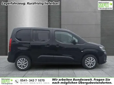 Neu Fiat Doblò 102 PS (75 kW) 2026 Cinema schwarz Van / Kleinbus