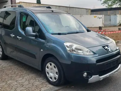 Gebraucht Peugeot Partner 109 PS (80 kW) 2009 Grau Van / Kleinbus