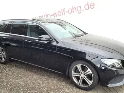 Gebraucht Mercedes E200 Avantgarde 184 PS (135 kW) 2017 Schwarz Limousine