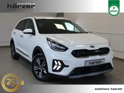 Gebraucht Kia Niro Spirit 141 PS (103 kW) 2019 Clear white SUV