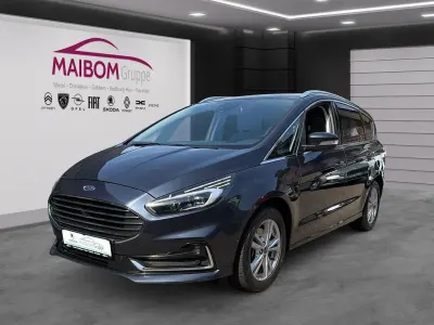 Gebraucht Ford S-MAX Titanium 150 PS (110 kW) 2021 Pantherblau metallic Van / Kleinbus