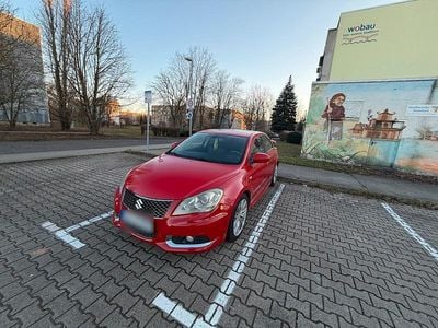 Gebraucht Suzuki Kizashi 178 PS (130 kW) 2012 Rot Limousine