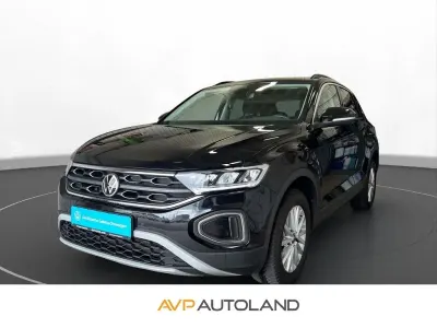 Gebraucht VW T-Roc Life 110 PS (80 kW) 2022 Deep black perleffekt SUV