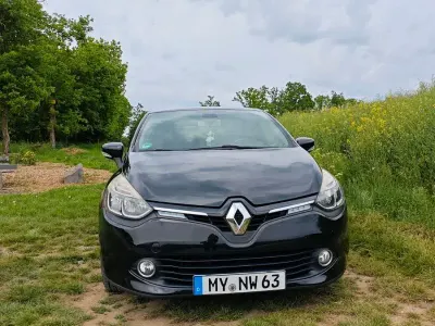 Używany Renault Clio IV LIMITED 90 KM (66 kW) 2016 Czarny Hatchback