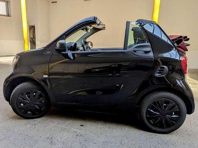 Gebraucht Smart ForTwo Cabrio 90 PS (66 kW) 2019 Schwarz Cabrio