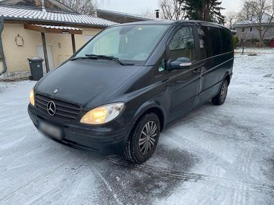 Grau Gebraucht 2006 Mercedes Viano Van / Kleinbus | 2.000 €