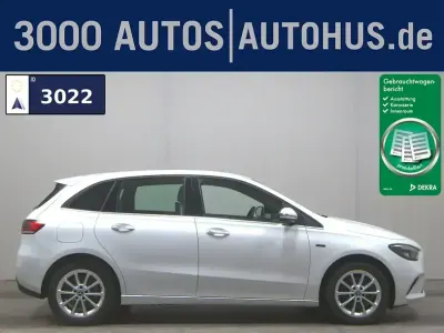 Używany Mercedes B250e Style 218 KM (160 kW) 2021 Biały Minivan