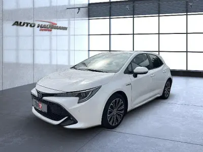 Gebraucht Toyota Corolla Team 122 PS (89 kW) 2019 Weiß Limousine