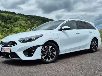 Gebraucht Kia Ceed Sportswagon Vision 141 PS (103 kW) 2022 Weiß Kombi
