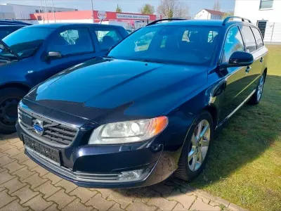 Usata Volvo V70 Linje Svart 181 CV (133 kW) 2015 Blu Station wagon