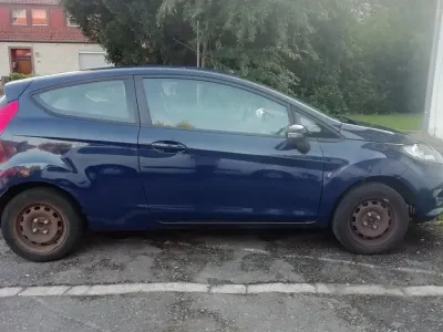 Gebraucht Ford Fiesta 2011 Blau Kleinwagen