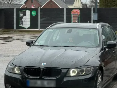 Second-hand BMW 320 235 CP (172 kW) 2012 Negru Break