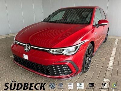 Kings red (rot) Gebraucht 2022 VW Golf VIII GTD Limousine | 34.980 € (Teuer)
