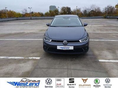 Rauchgrau Gebraucht 2024 VW Polo Life Limousine | 19.250 € (Guter Preis)