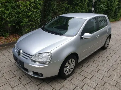 Gebraucht VW Golf V 102 PS (75 kW) 2007 Silber Limousine