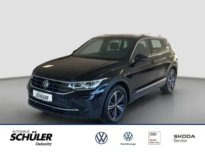 Gebraucht VW Tiguan Move 150 PS (110 kW) 2023 Schwarz (deep black perleffekt) SUV