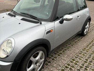 Usado Mini ONE 90 HP (66 kW) 2005 Prateado Citadino