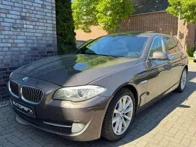 Używany BMW 530 Sport Line 258 KM (189 kW) 2012 Brązowy Kombi