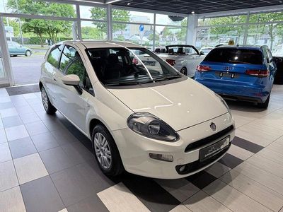 Usata Fiat Punto Lounge 69 CV (50 kW) 2010 Bianco Utilitaria
