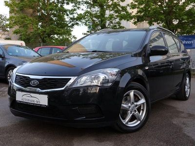 Begagnad Kia Ceed Sportswagon Vision 90 HK (66 kW) 2011 Svart Kombi
