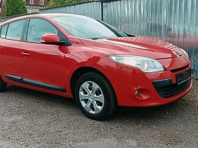 Brugt Renault Mégane 101 HK (74 kW) 2010 Rød Sedan