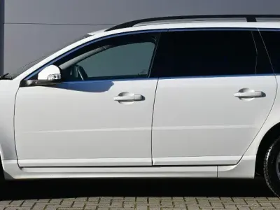 Używany Volvo V70 Summum 241 KM (177 kW) 2011 Biały Kombi