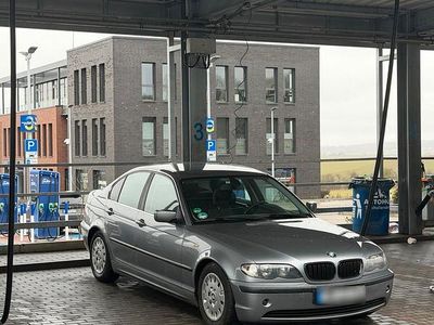 Gebraucht BMW 318 143 PS (105 kW) 2001 Silber Limousine