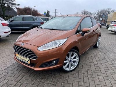 Usata Ford Fiesta Titanium 101 CV (74 kW) 2016 Marrone Utilitaria