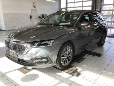 Usata Skoda Octavia Ambition 150 CV (110 kW) 2023 Grigio Station wagon