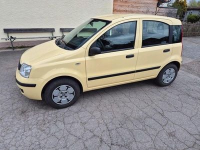 Second-hand Fiat Panda 54 CP (39 kW) 2009 Galben Hatchback